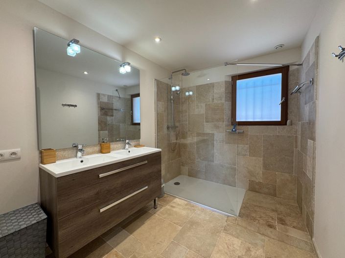 Image No.13-4 Bed House for sale