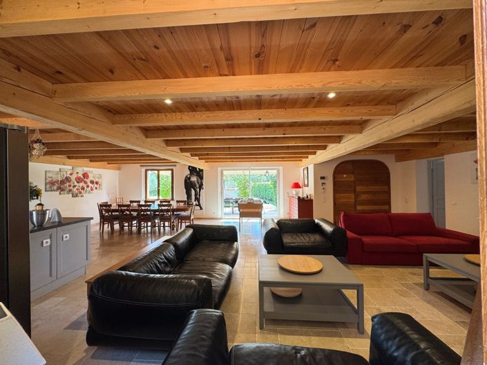 Image No.20-4 Bed House for sale