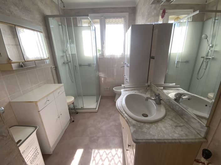 Image No.10-Propriété de 3 chambres à vendre à Gramat