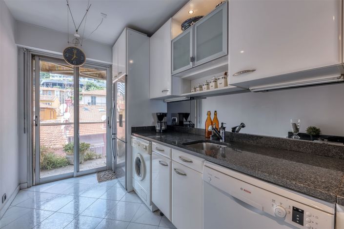 Image No.30-2 Bed Apartment for sale