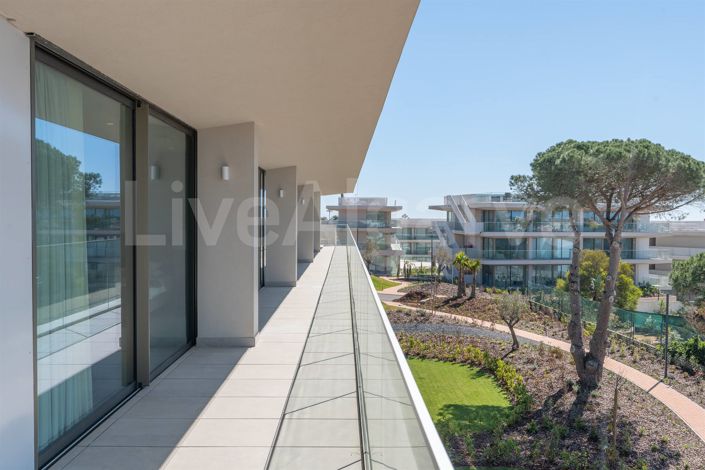 Image No.22-4 Bed Apartment for sale