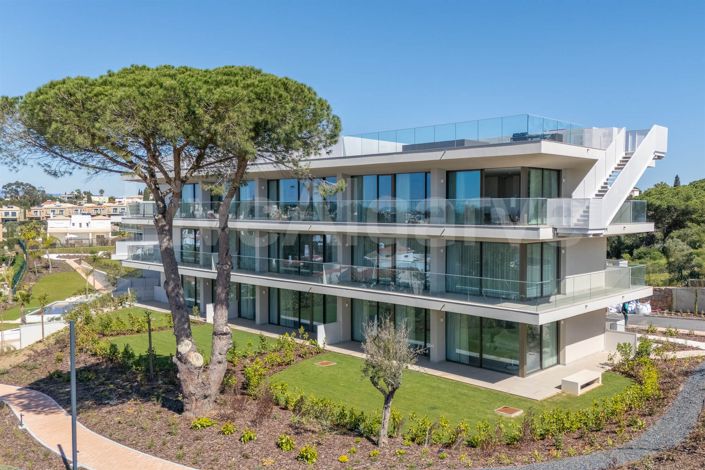 Image No.4-4 Bed Apartment for sale
