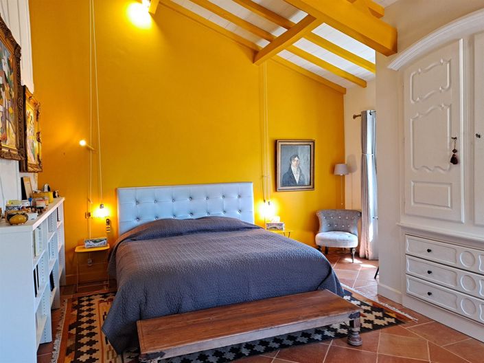 Image No.20-10 Bed House for sale