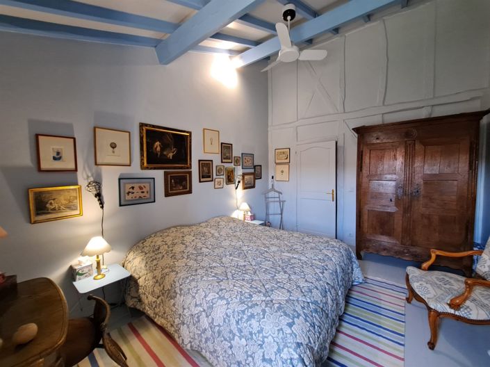 Image No.23-10 Bed House for sale