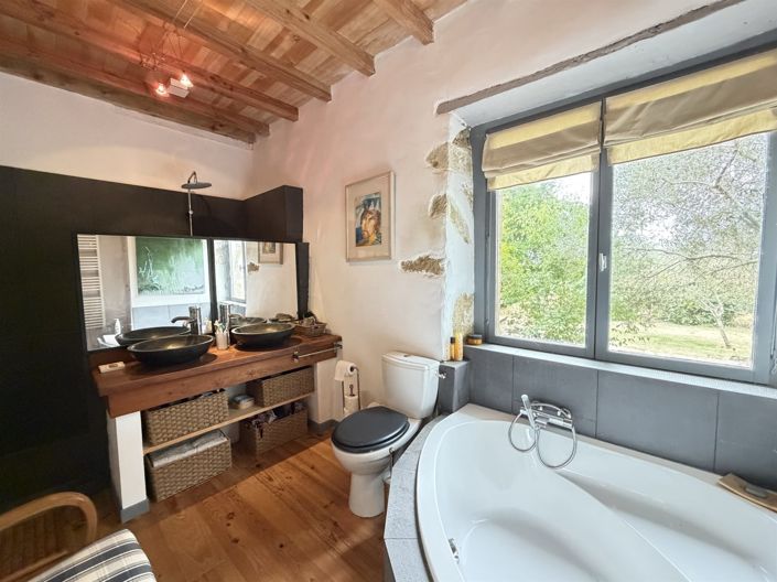 Image No.15-5 Bed House for sale