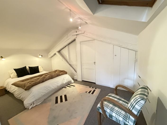 Image No.27-5 Bed House for sale
