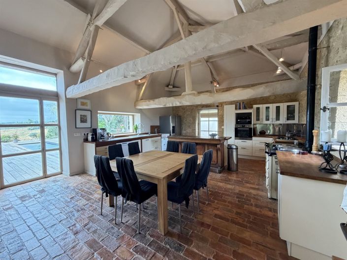 Image No.7-5 Bed House for sale