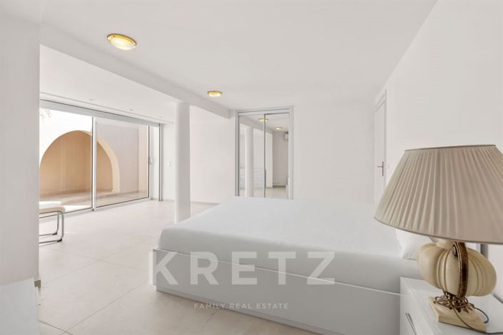 Image No.14-6 Bed House for sale