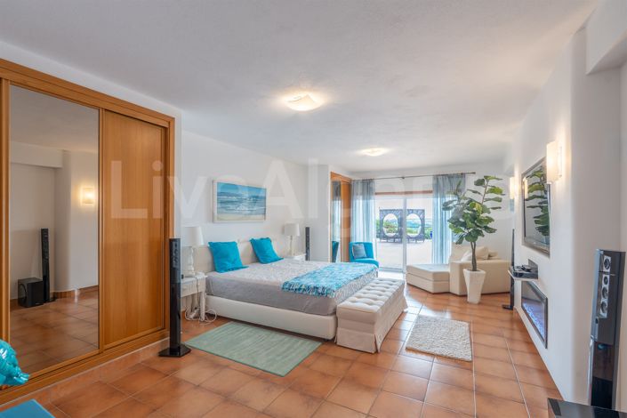 Image No.58-3 Bed House for sale