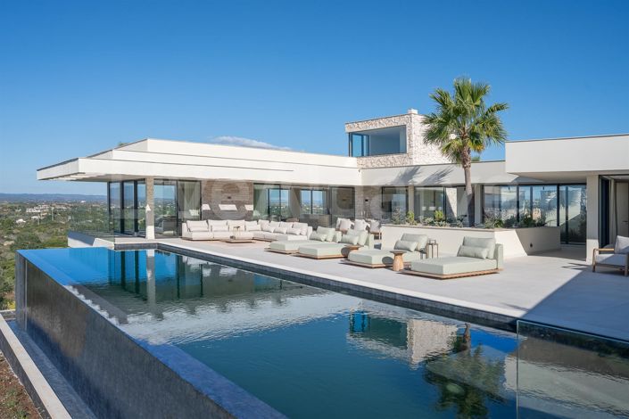 Image No.16-5 Bed House for sale