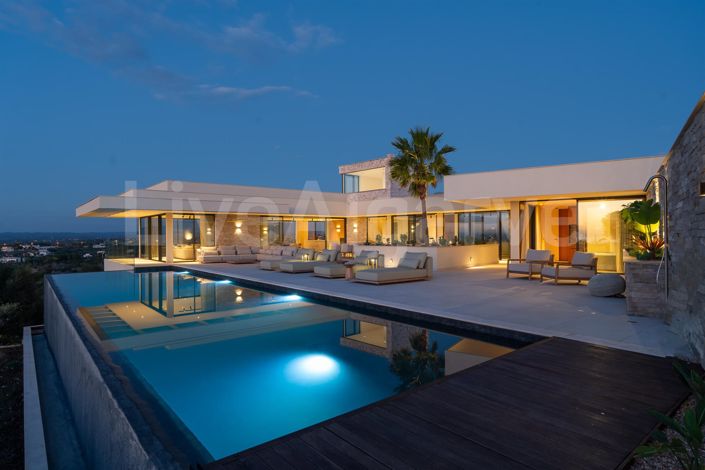 Image No.17-5 Bed House for sale