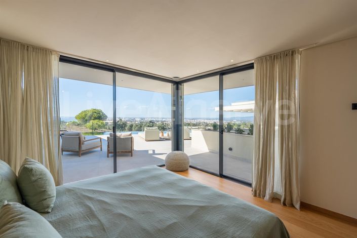 Image No.41-5 Bed House for sale