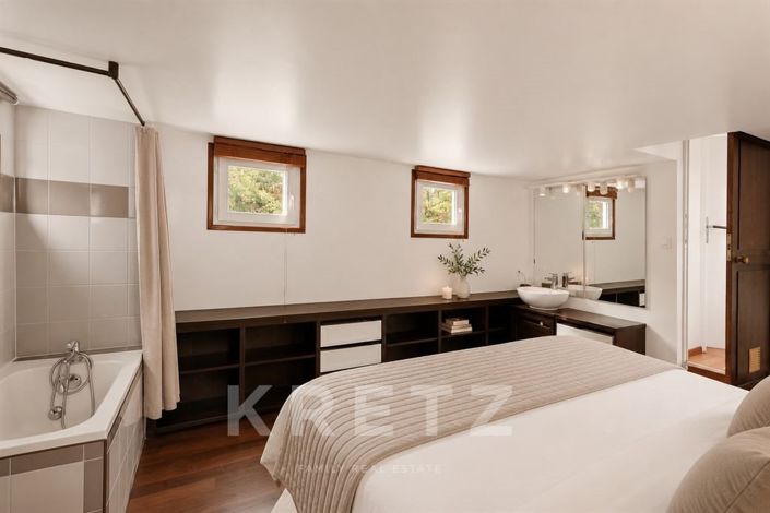 Image No.18-2 Bed House for sale