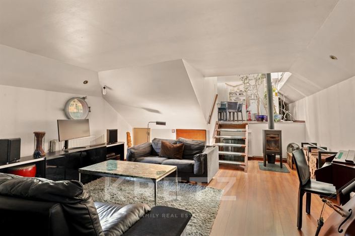 Image No.3-2 Bed House for sale