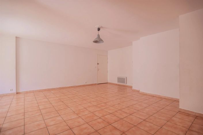 Image No.13-3 Bed Apartment for sale