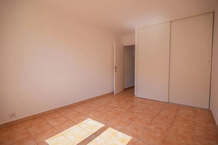 Image No.7-3 Bed Apartment for sale