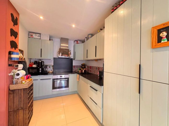 Image No.7-2 Bed Apartment for sale