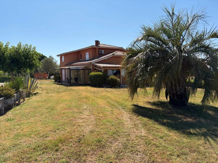 Image No.14-3 Bed House for sale