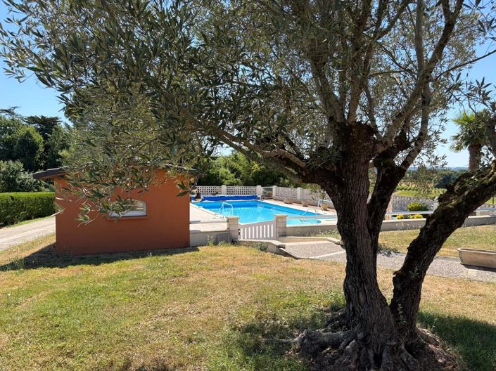 Image No.19-3 Bed House for sale