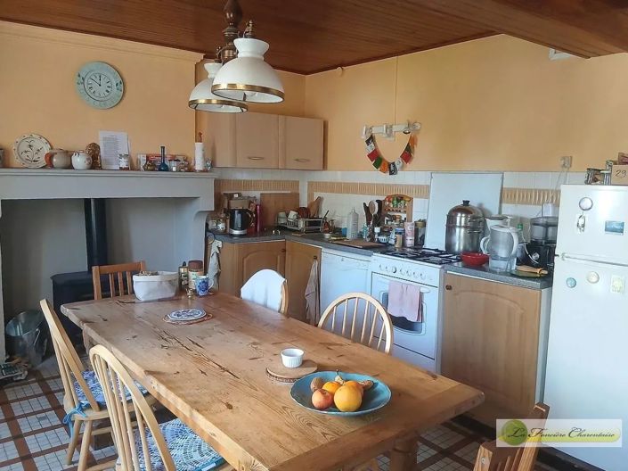 Image No.3-4 Bed House for sale