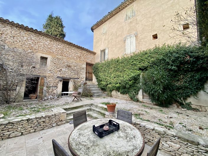 Image No.2-4 Bed Property for sale