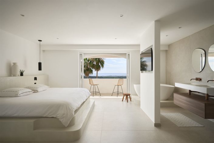 Image No.10-5 Bed House for sale