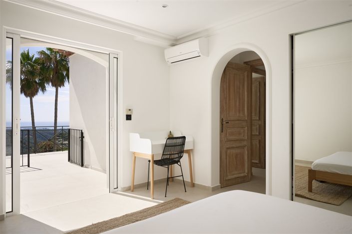 Image No.18-5 Bed House for sale