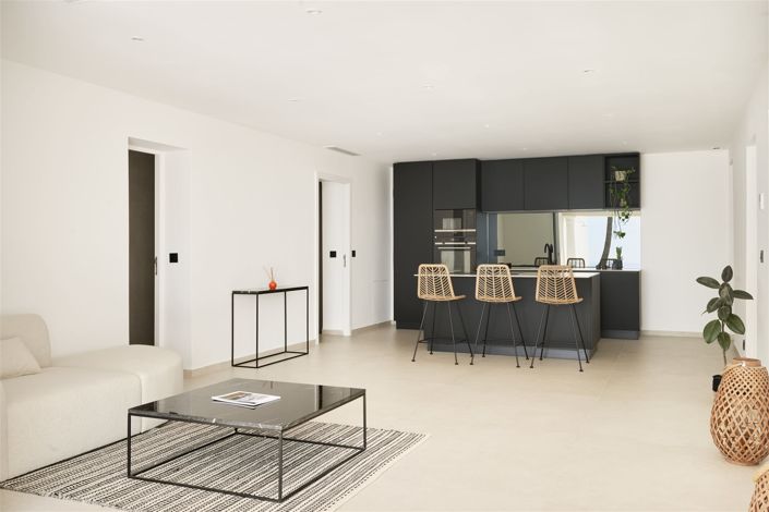 Image No.22-5 Bed House for sale
