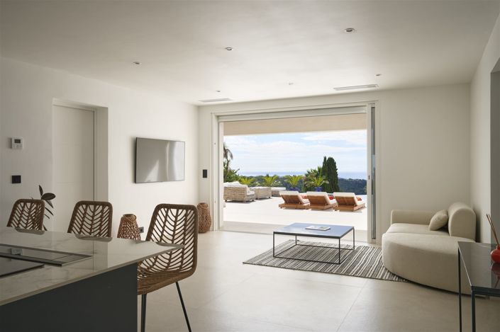 Image No.23-5 Bed House for sale