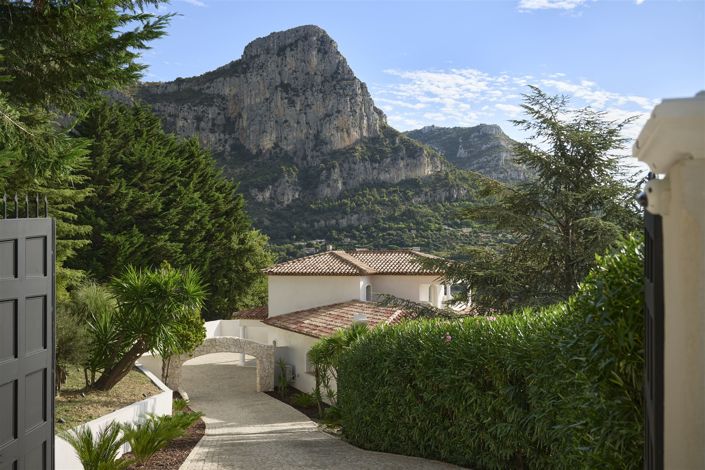 Image No.26-5 Bed House for sale