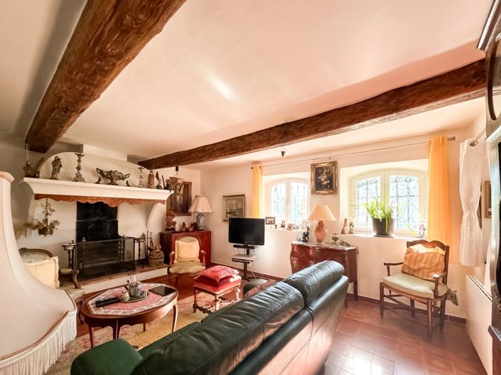 Image No.18-4 Bed House for sale