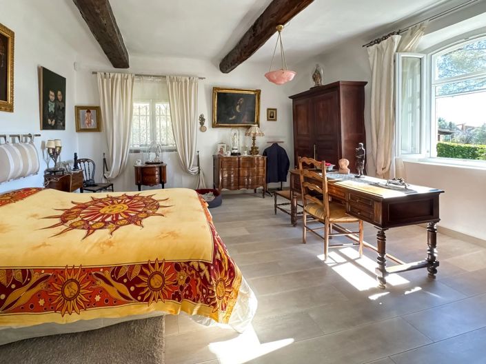 Image No.19-4 Bed House for sale