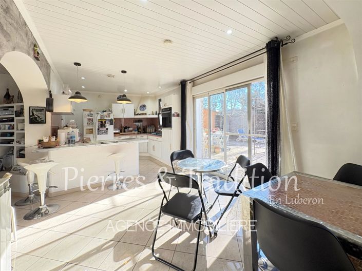 Image No.2-3 Bed House for sale