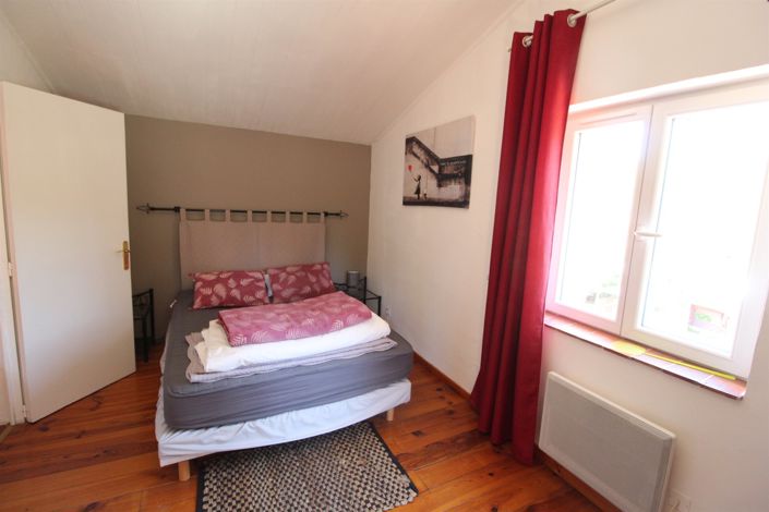 Image No.17-5 Bed House for sale