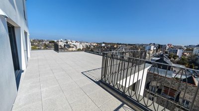 avkmzxiv4i5qf35d2
