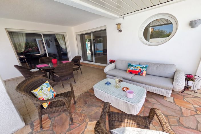 Image No.3-3 Bed House for sale
