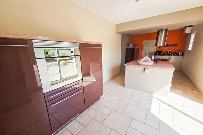 Image No.4-3 Bed House for sale