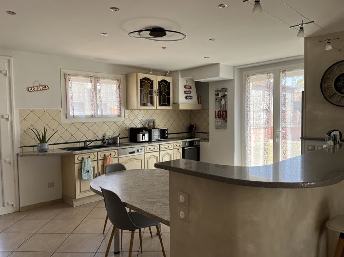 Image No.4-3 Bed House for sale