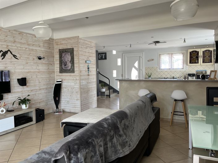 Image No.5-3 Bed House for sale
