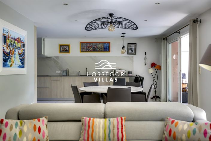 Image No.3-4 Bed House for sale