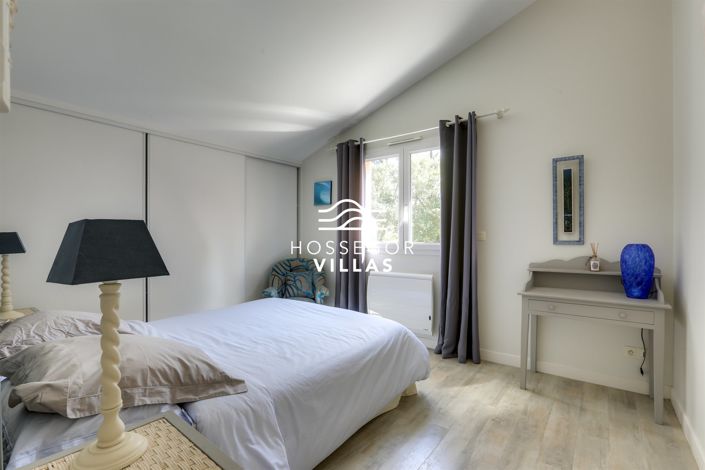 Image No.7-4 Bed House for sale