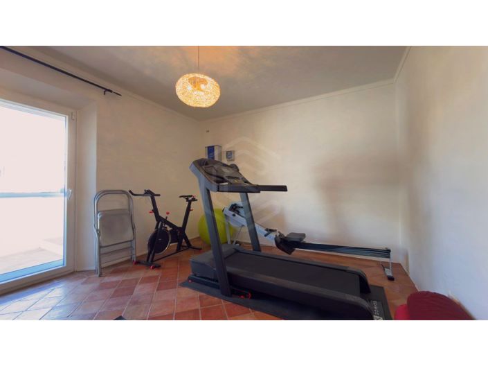 Image No.10-5 Bed House for sale