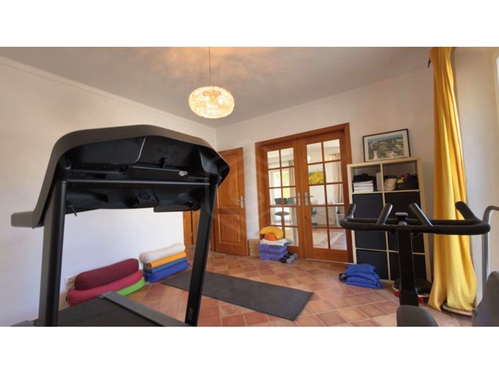 Image No.11-5 Bed House for sale