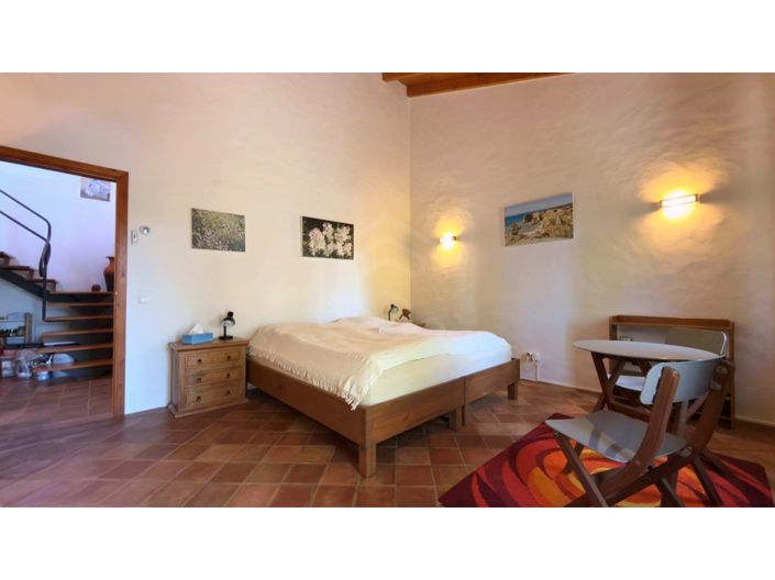 Image No.17-5 Bed House for sale