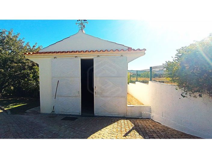 Image No.12-4 Bed House for sale