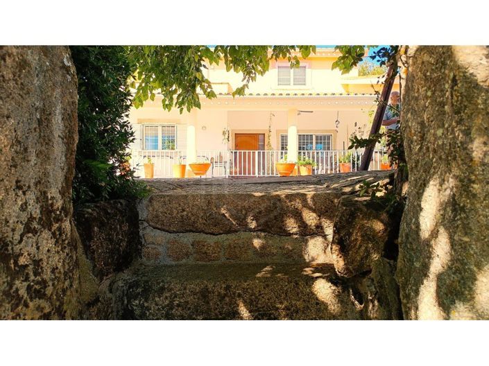 Image No.26-4 Bed House for sale