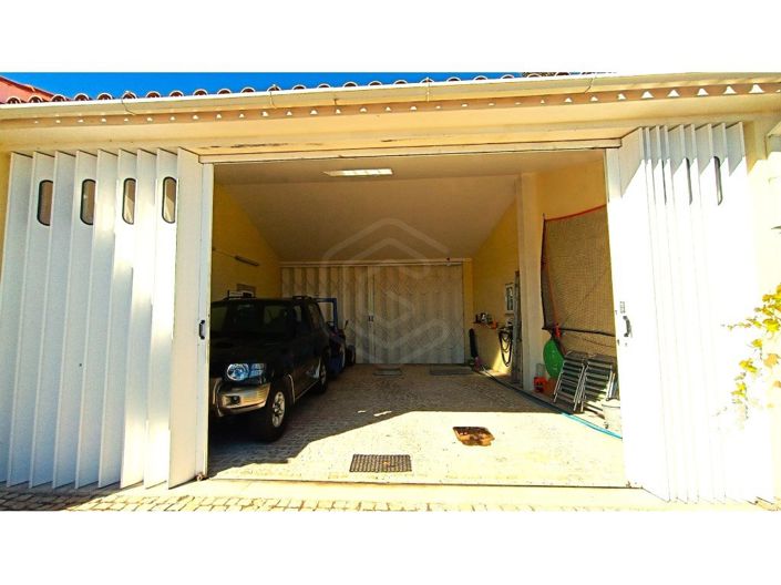 Image No.33-4 Bed House for sale