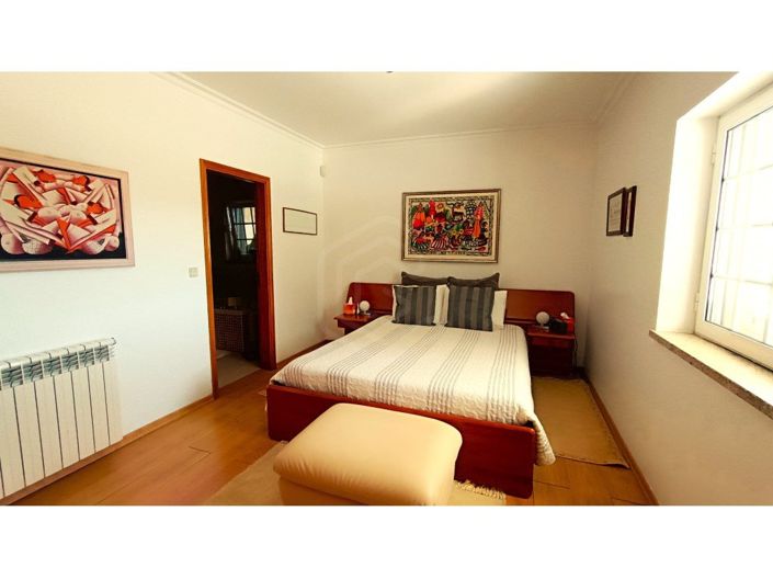 Image No.41-4 Bed House for sale