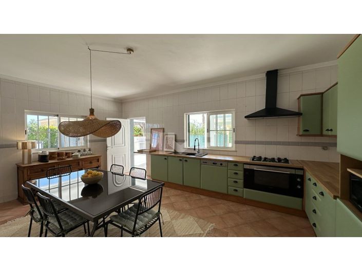 Image No.14-4 Bed House for sale