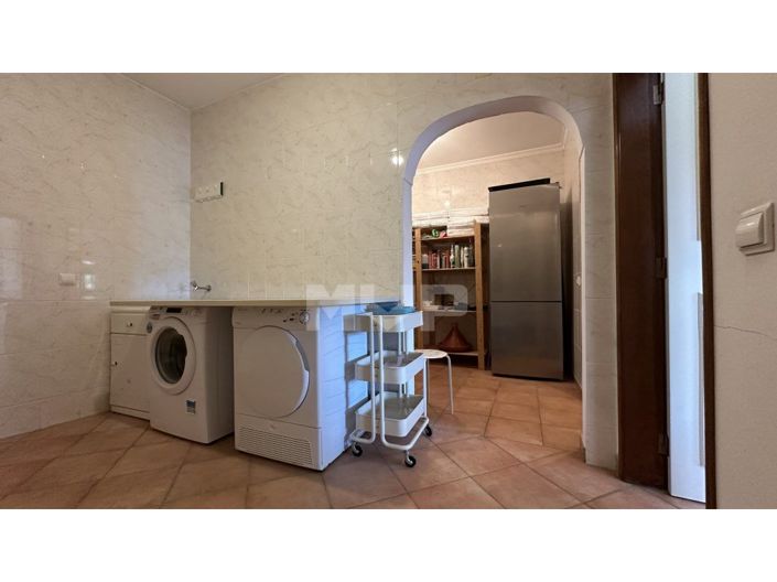 Image No.27-4 Bed House for sale